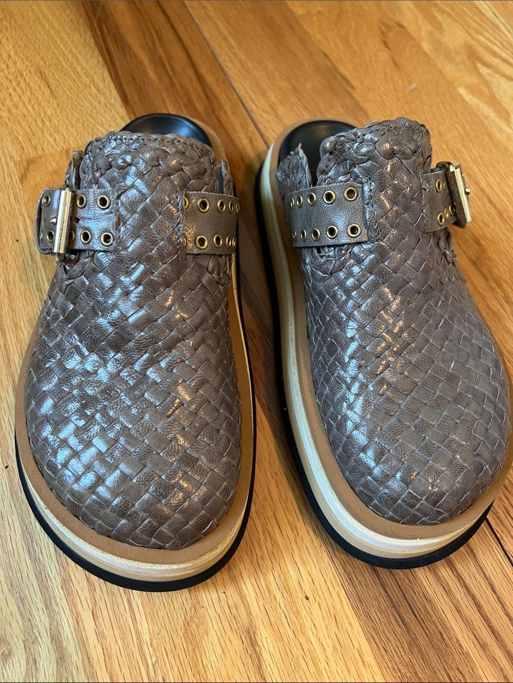 Handmade leather mules by Pons Quintana size 6